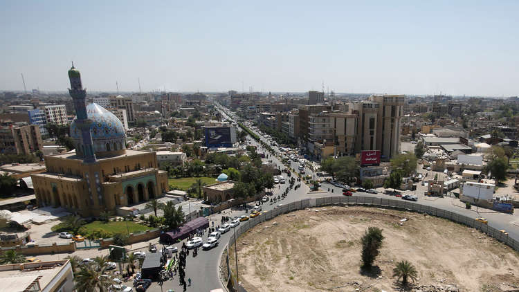 30 مسؤولا يرافقون ظريف في زيارته إلى العراق