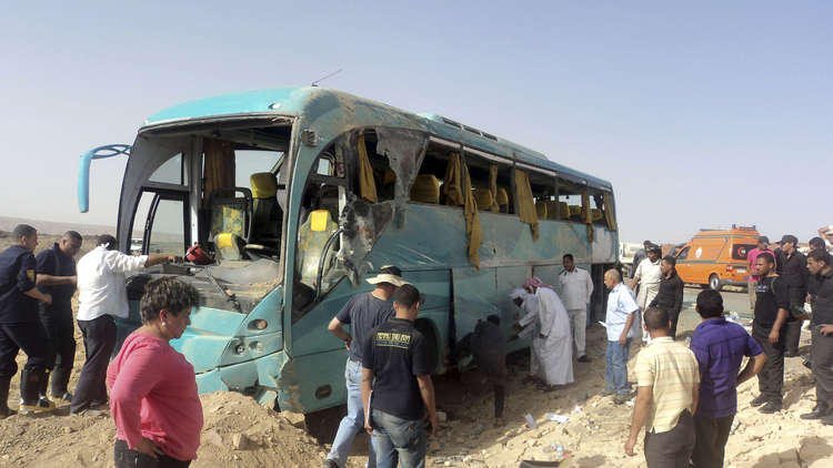 مقتل 5 أشخاص بحادث سير في مصر