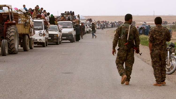 خروج أكثر من 2000 شخص من آخر جيب لتنظيم "داعش" شرقي سوريا