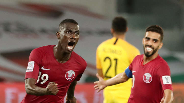 قطر تهزم السعودية وتضرب موعدا مع العراق في ثمن نهائي آسيا