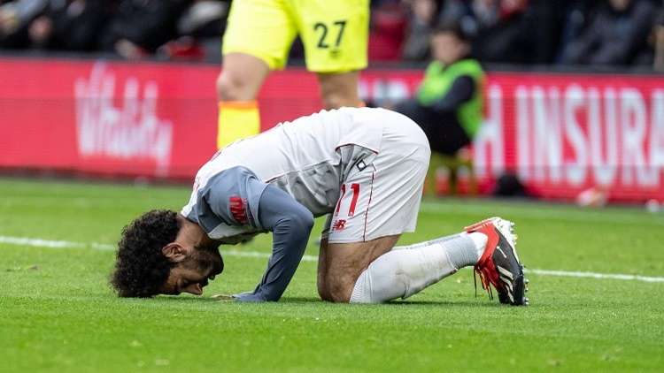 شاهد.. أول صورة ينشرها الفرعون صلاح بعد العودة لحساباته الشخصية على مواقع التواصل