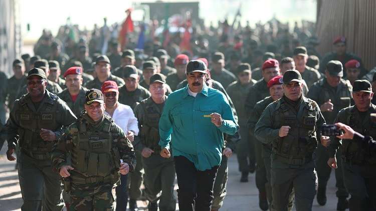 بيت أمان الرئيس الفنزويلي ما زال متماسكا