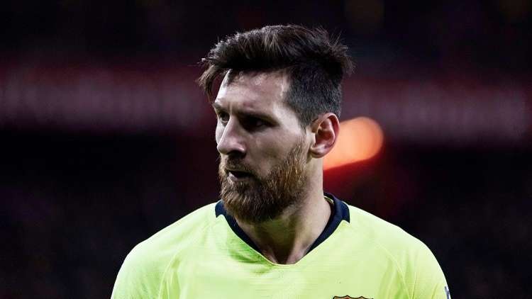 برشلونة يفتح باب المنافسة أمام ريال مدريد