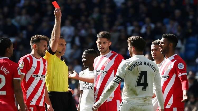 قائد ريال مدريد يعزز رقمه القياسي بعدد البطاقات الحمراء! (فيديو)