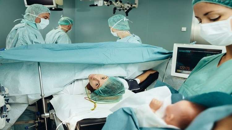 تكره الرجال.. "عذراء" ترفض الاعتراف بطفل أنجبته دون علمها!