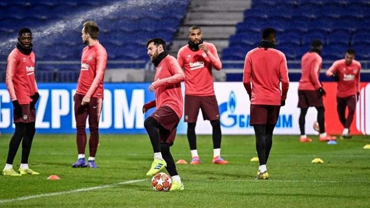 برشلونة ضيفا ثقيلا على ليون.. التشكيلة الأساسية