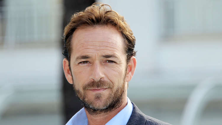 وفاة الممثل الأمريكي لوك بيري بطل مسلسل "بيفرلي هيلز 90210" 