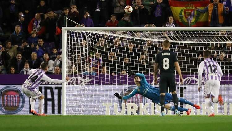 شاهد.. إلغاء هدفين لـ غوارديولا في مرمى ريال مدريد وركلة جزاء ضائعة!