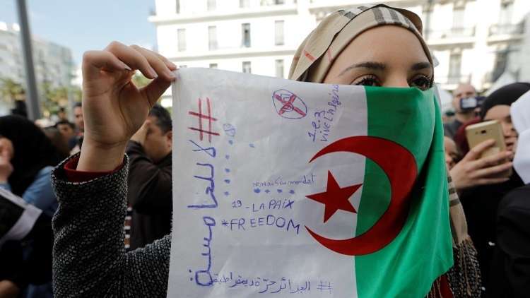  أكثر من ألف قاض جزائري يرفضون الإشراف على الانتخابات في حال شارك فيها بوتفليقة