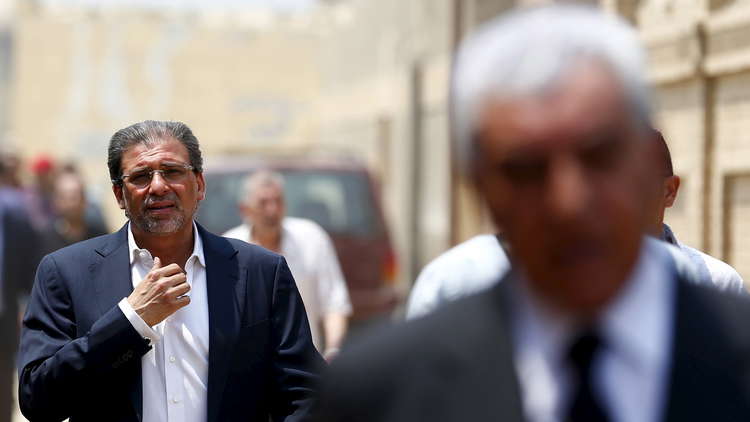 خالد يوسف: الفيديوهات غير اللائقة لا تضعني تحت طائلة القانون