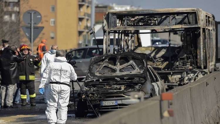 إيطاليا في ذعر بعد محاولة سائق سنغالي إحراق51 طفلا  