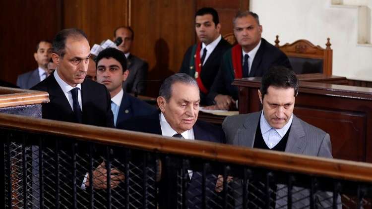 استكمال محاكمة نجلي حسني مبارك بقضية البورصة