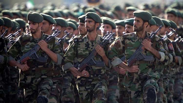 قائد الحرس الثوري الإيراني يتفقد المناطق المنكوبة جراء السيول