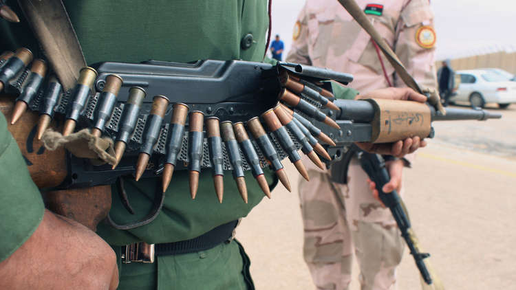 مراسلنا: اشتباكات عنيفة في منطقة العزيزية قرب العاصمة طرابلس بين قوات الجيش وقوات المجلس الرئاسي