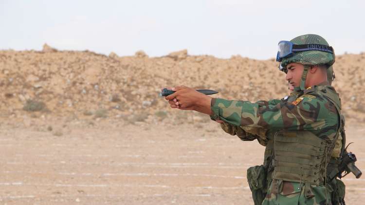 الإنتاج الحربي المصري يبحث تصنيع مسدسات