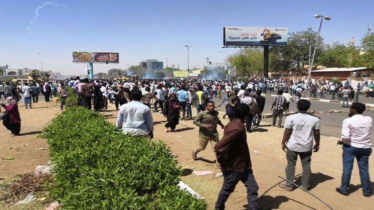 تطورات جديدة في الخرطوم وإغلاق عدد من الشوارع والجسور الرئيسية