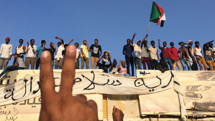 واشنطن تبدي دعمها للمتظاهرين في السودان وتحذر حكومة البشير