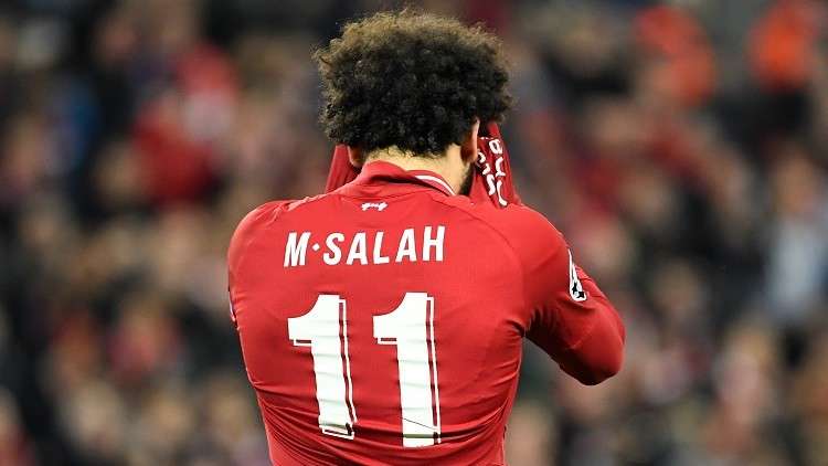 شاهد.. الفرعون صلاح يفلت من الطرد في دوري الأبطال