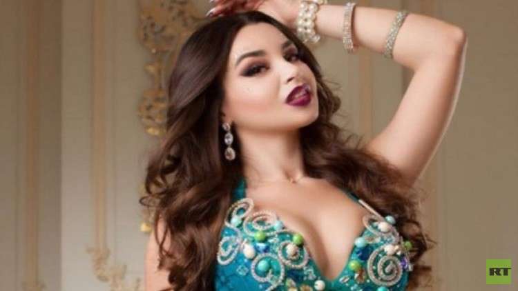 محكمة مصرية تحبس الراقصة الروسية "جوهرة"