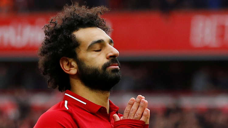 هدف صلاح "الخرافي" في مرمى تشيلسي يعيد ليفربول إلى صدارة "البريميرليغ"