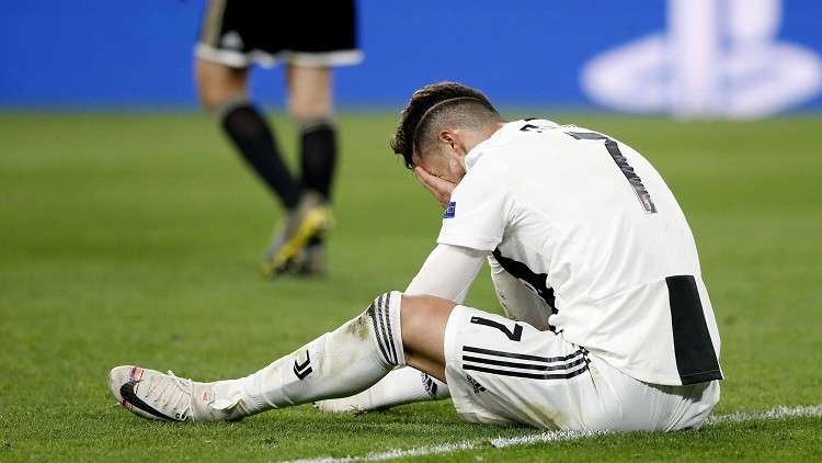  شاهد حزن رونالدو بعد الخروج من دوري أبطال أوروبا (صور)‎