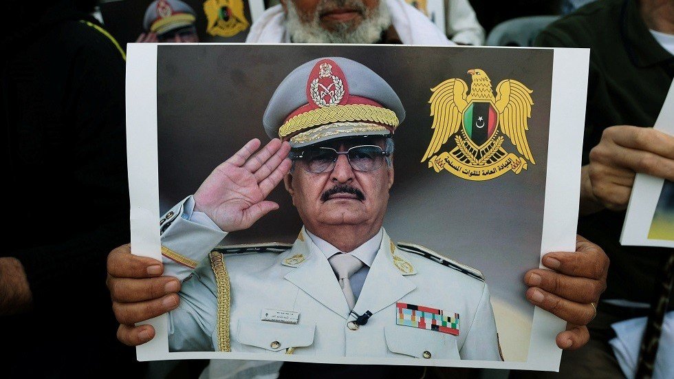 المدعي العام العسكري بطرابلس يأمر بالقبض على حفتر