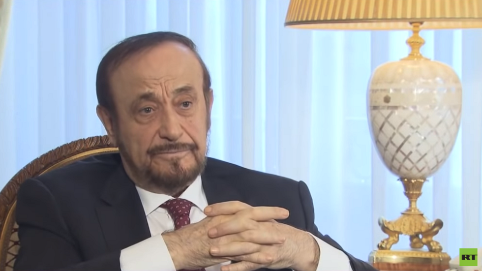 فراس الأسد يوضح ملابسات محاكمة والده رفعت في فرنسا 