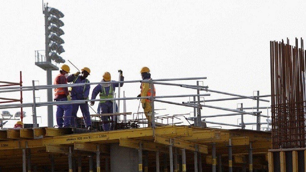 قطر تلغي تأشيرة الخروج للعمال الأجانب بحلول نهاية العام الحالي