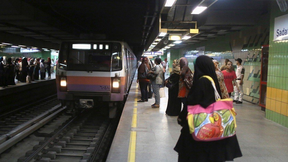 الصحة المصرية تطلق حملة لمكافحة الانتحار في مترو الأنفاق