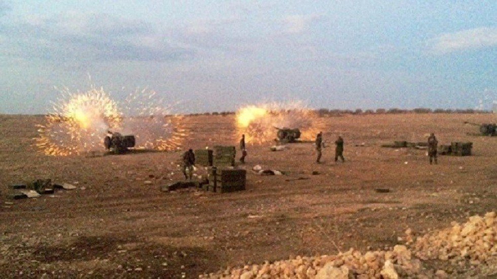 الجيش السوري يقصف تجمعات "النصرة" في ريفي حماة وإدلب 