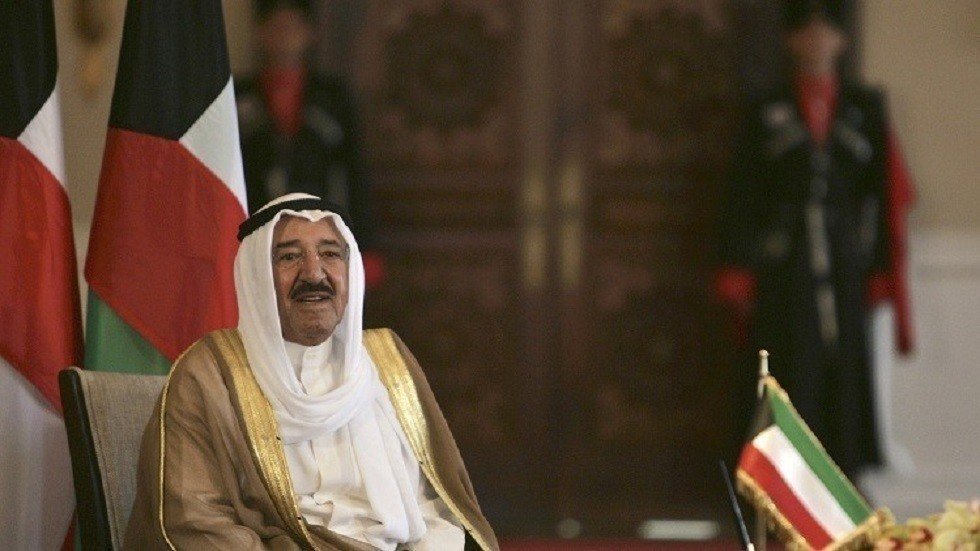 أمير الكويت يتسلم درع البنك الدولي