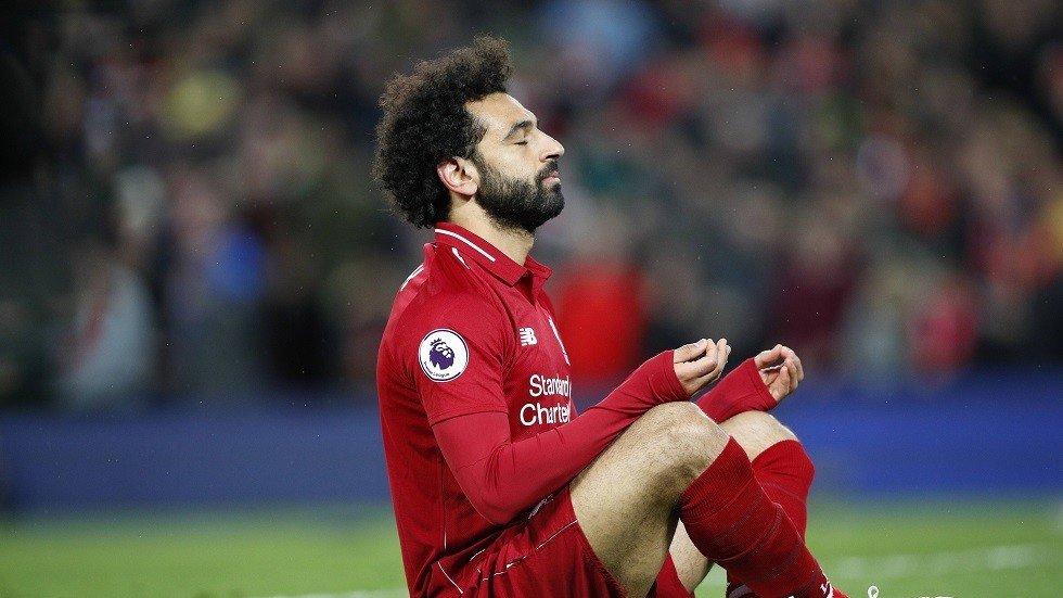 أحد أساطرة برشلونة: صلاح سيجعل ليلة بيكيه صعبة