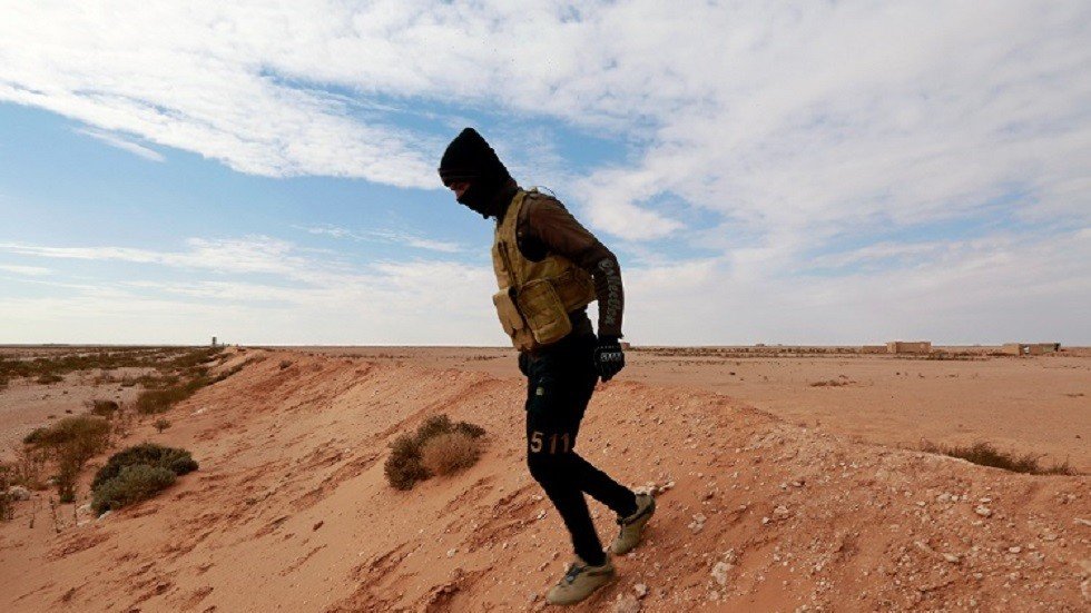 قوات الحشد الشعبي تنفذ عملية عسكرية لتطهير الحدود العراقية السورية