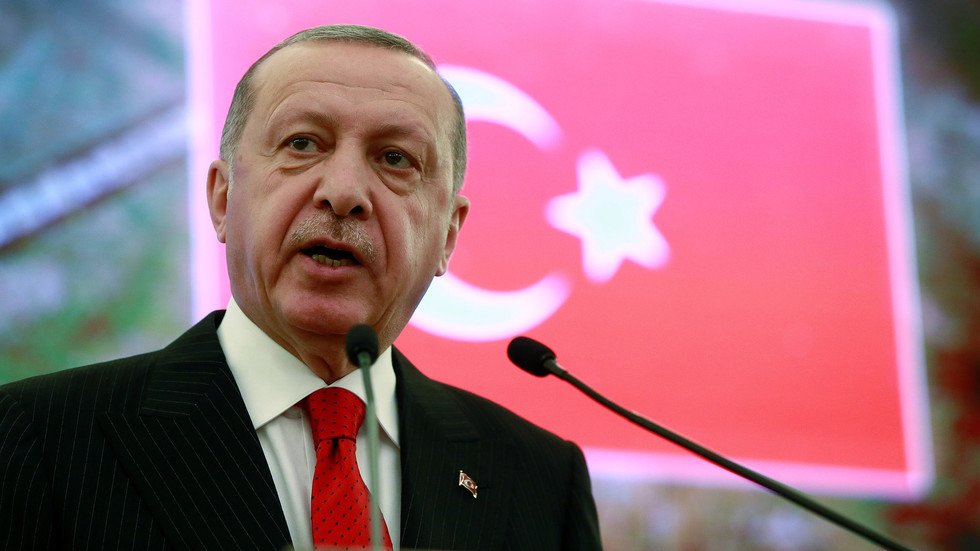 أردوغان يؤكد تمسك بلاده بالتنقيب عن الغاز بشرق المتوسط
