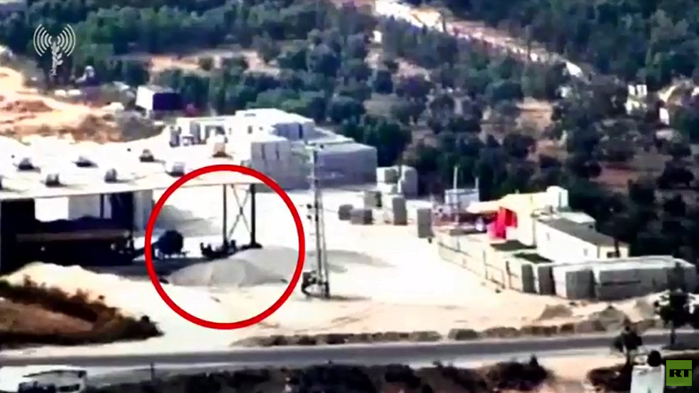 بالفيديو.. لحظة استهداف عدد من الفلسطينيين في غزة بصورايخ إسرائيلية