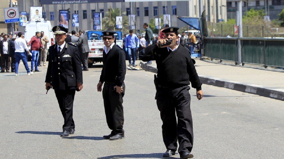 الأمن المصري يكشف تفاصيل مقتل رجل دين قبطي داخل كنيسة