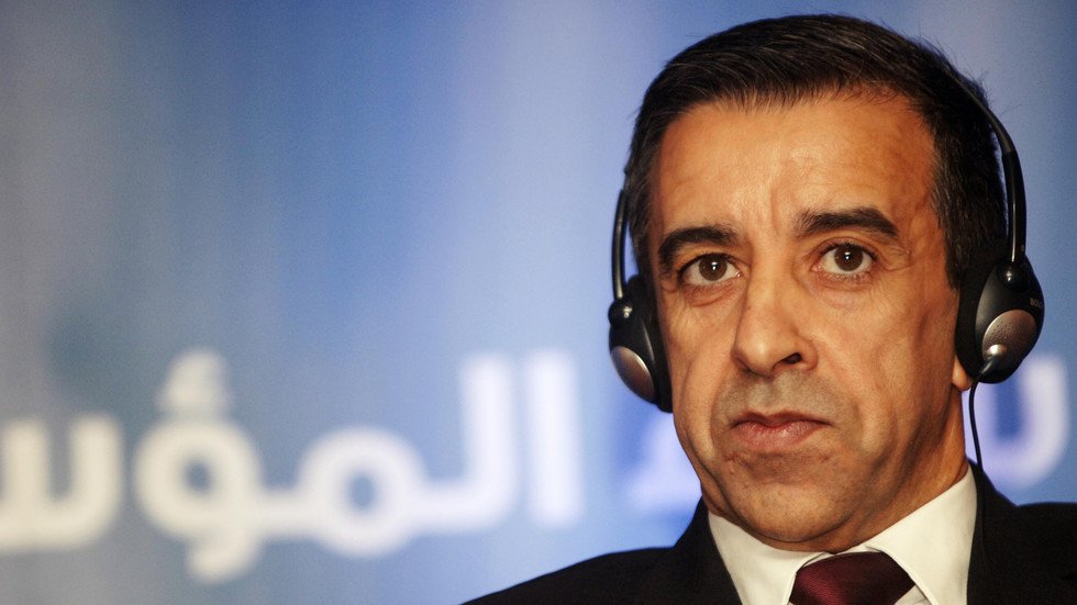 الجزائر..حرمان "رجل أعمال بوتفليقة" من أراض شاسعة