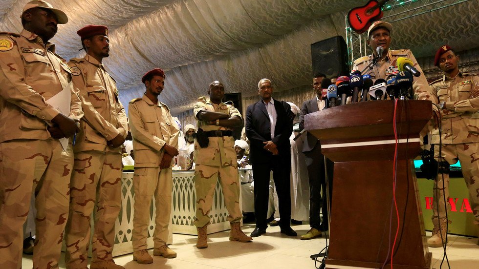 السودان.. إخفاق المفاوضات والجيش يرفض أن يرأس مدني المجلس السيادي 
