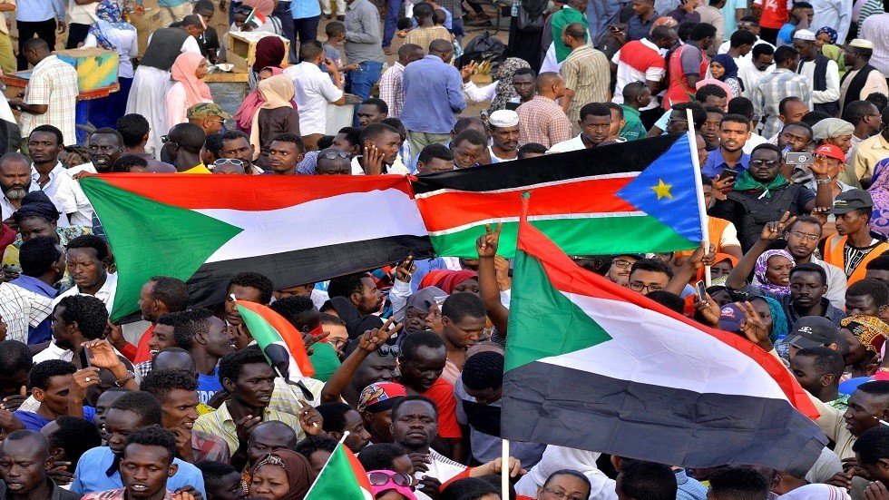 رئيس الأركان السوداني يزور جوبا