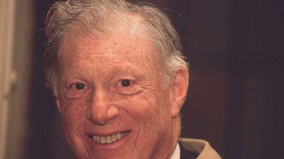 وفاة مؤسس منظمة "هيومن رايتس ووتش" عن عمر ناهز 96 عاما