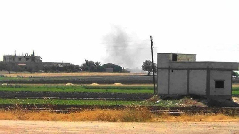 المسلحون يقصفون بلدة قمحانة ومدينة سلحب في ريف حماة الشمالي 