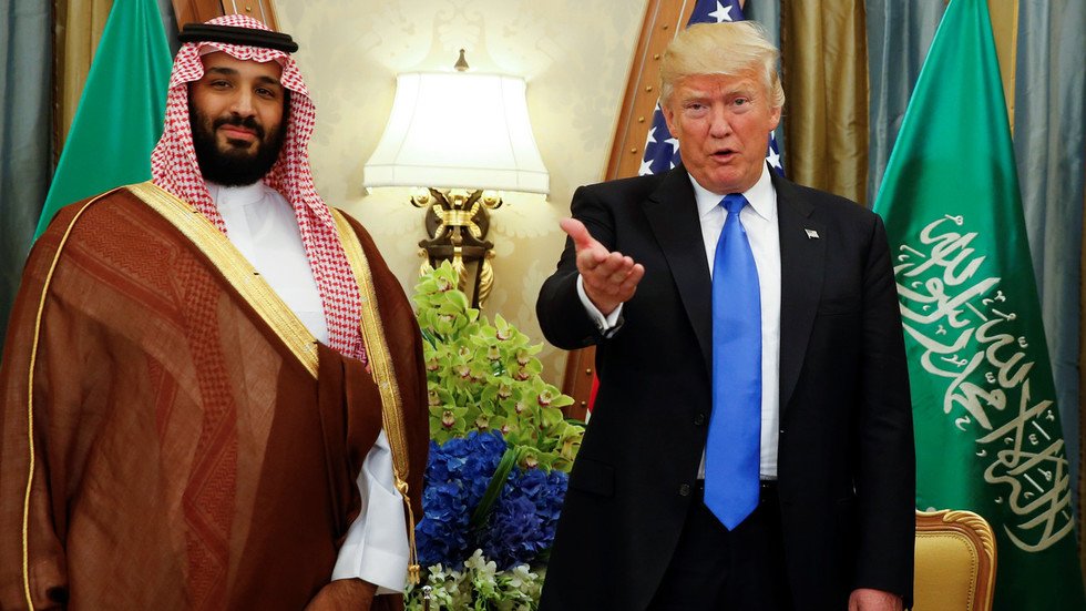 سيناتور أمريكي يكشف قرارا "صادما" لترامب حول نووي السعودية بعد مقتل خاشقجي