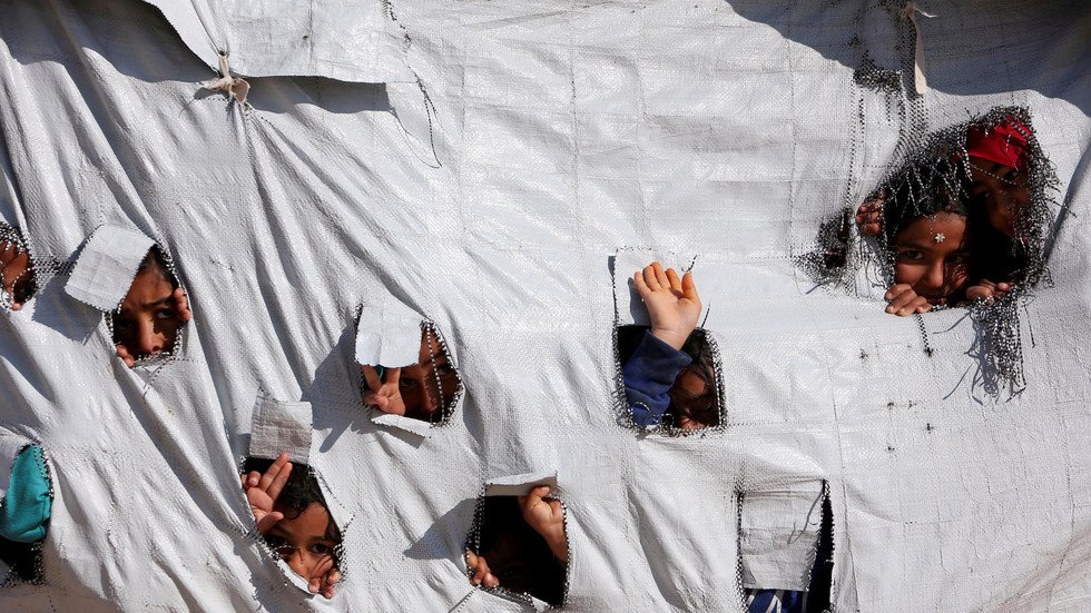 تسليم 14 من أيتام "داعش" لفرنسا وهولندا