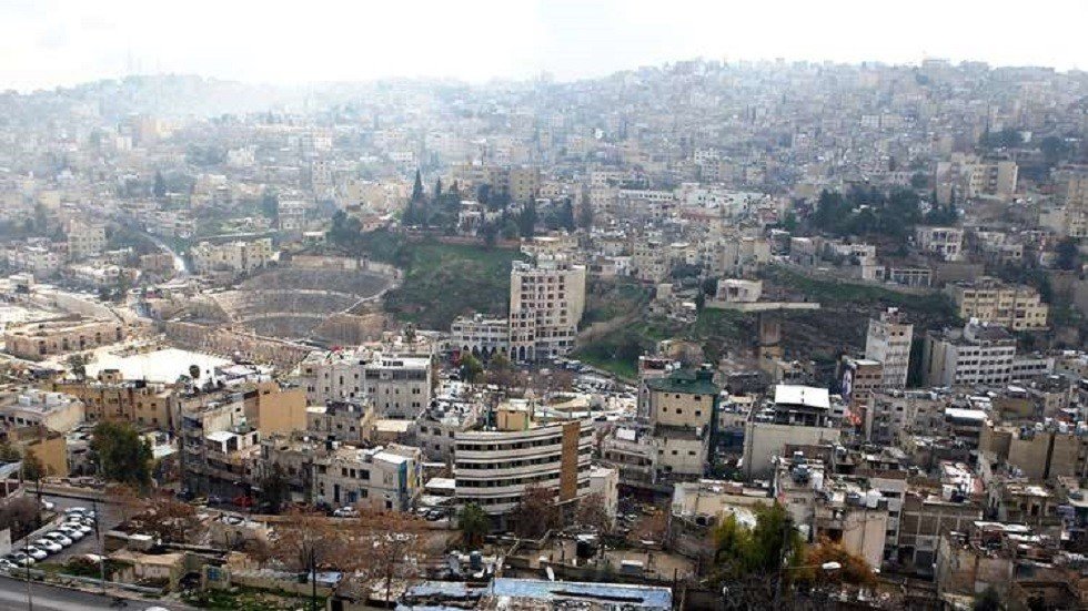 الأردن.. قتل طليقته ووالدتها وأصاب والدها وتوارى عن الأنظار
