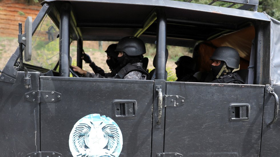 فنزويلا.. توقيف 17 شخصا على خلفية محاولة 
