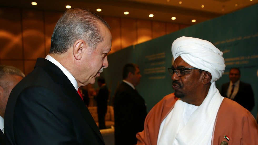 موقع إخباري تركي: كيف تفوقت السعودية على تركيا في السودان؟