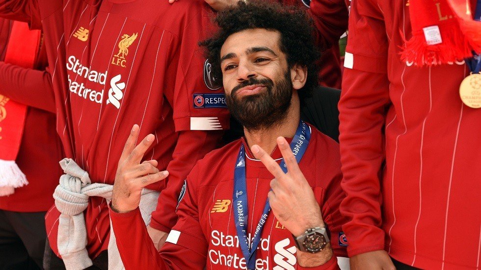 ليفربول يحتفل بعيد ميلاد صلاح بتغريدة و