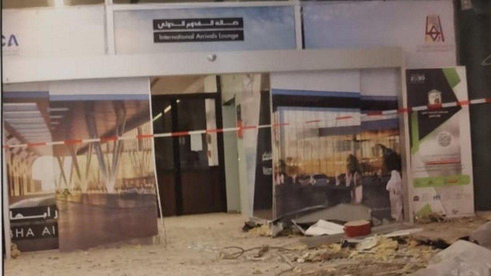 "هيومن رايتس ووتش": قصف الحوثيين لمطار أبها السعودي انتهاك لقوانين الحرب