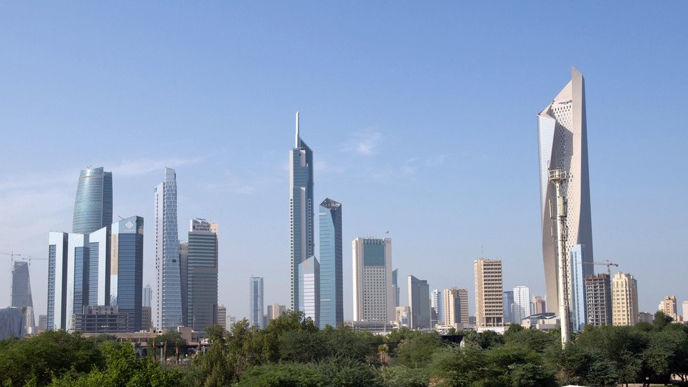 وسائل إعلام: نقل القنصلية المصرية في الكويت إلى موقع جديد بعد موجة احتجاجات