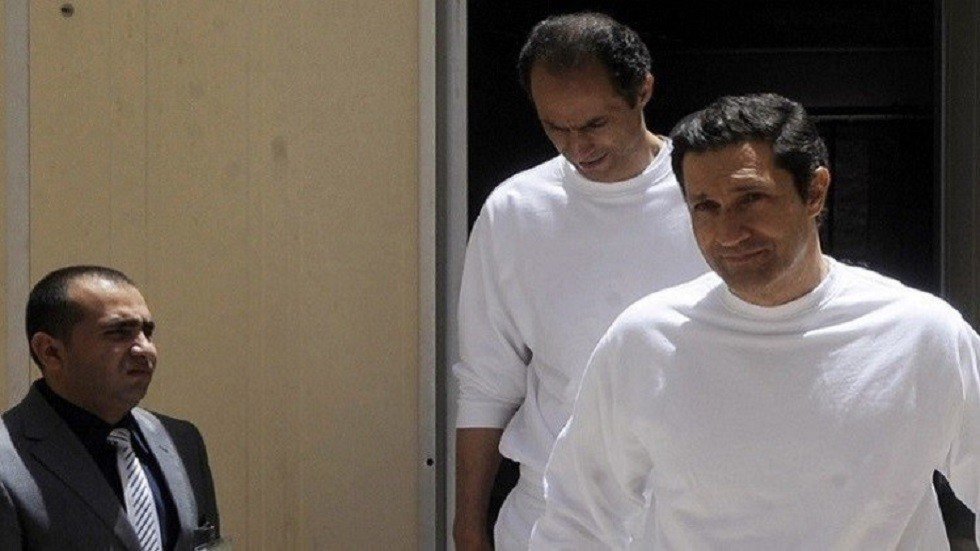 محاكمة علاء وجمال مبارك تعود إلى 